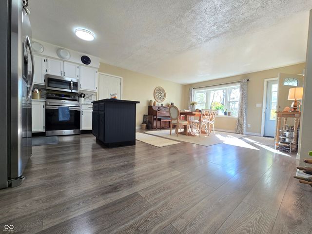 158 E County Road 340 S S, Connersville, IN 47331