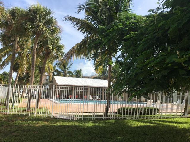 409 EXECUTIVE CENTER Drive 211, West Palm Beach, FL 33401