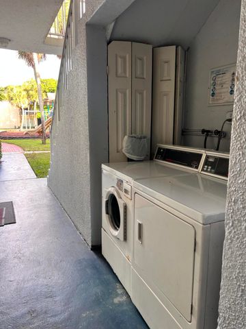 409 EXECUTIVE CENTER Drive 211, West Palm Beach, FL 33401