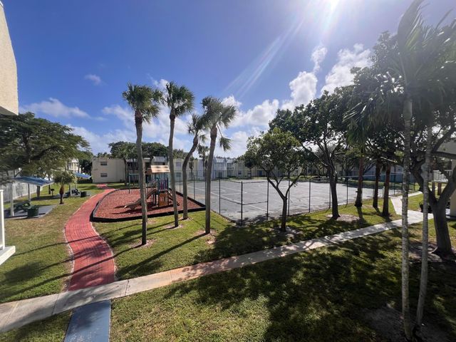 409 EXECUTIVE CENTER Drive 211, West Palm Beach, FL 33401