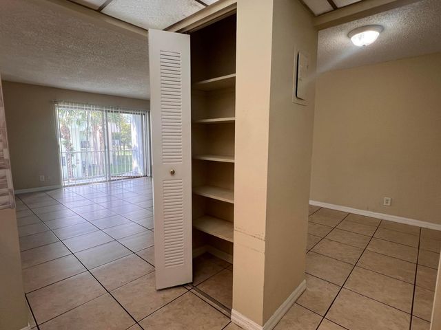 409 EXECUTIVE CENTER Drive 211, West Palm Beach, FL 33401
