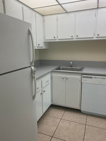 409 EXECUTIVE CENTER Drive 211, West Palm Beach, FL 33401
