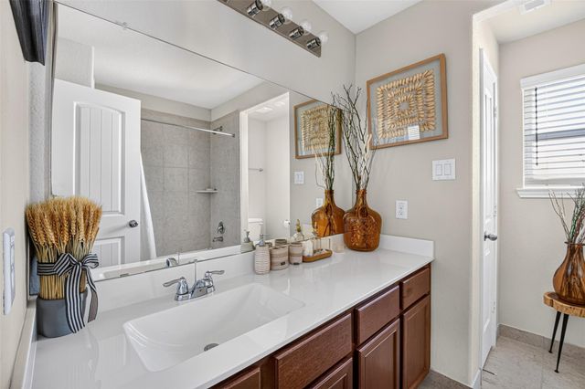 66 Carmel Drive, Manvel, TX 77578