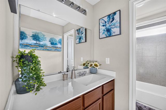 66 Carmel Drive, Manvel, TX 77578