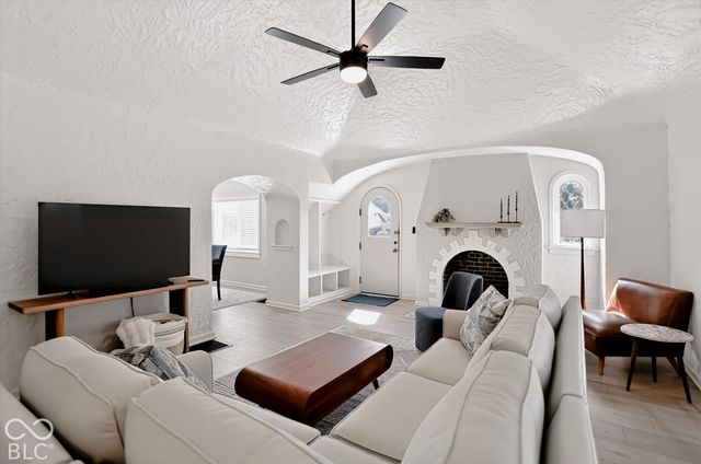 132 W 41st Street, Indianapolis, IN 46208