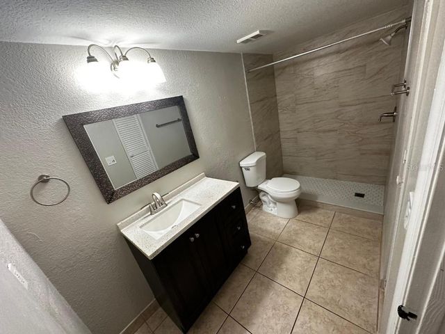 4606 COMMANDER DRIVE 1126, Orlando, FL 32822