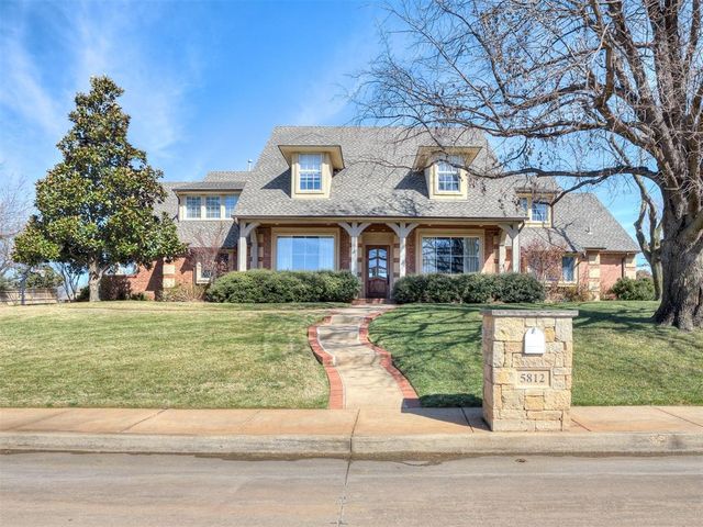 5812 Country Club Drive, Edmond, OK 73025