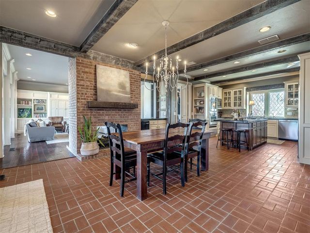 5812 Country Club Drive, Edmond, OK 73025