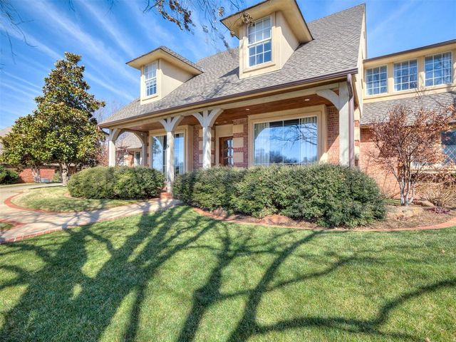 5812 Country Club Drive, Edmond, OK 73025