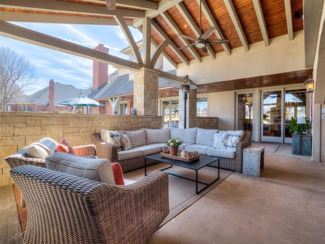 5812 Country Club Drive, Edmond, OK 73025