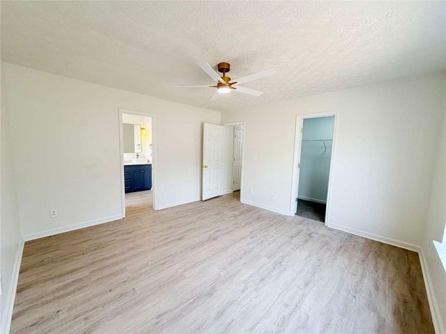 5953 Farmbrook Lane, Rex, GA 30273