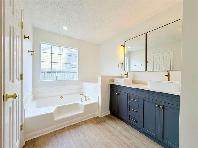 5953 Farmbrook Lane, Rex, GA 30273