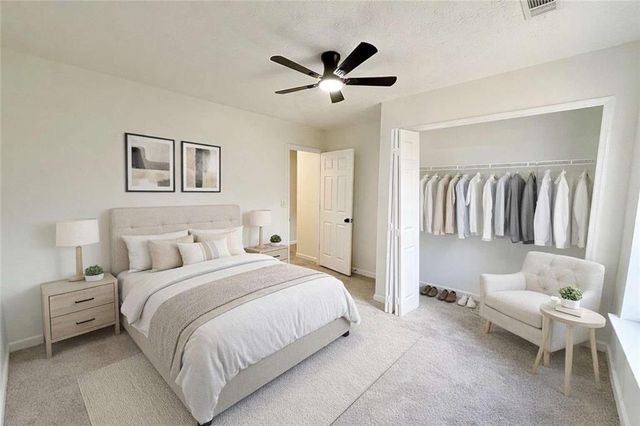 5953 Farmbrook Lane, Rex, GA 30273