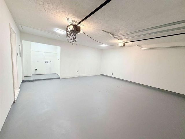 5953 Farmbrook Lane, Rex, GA 30273