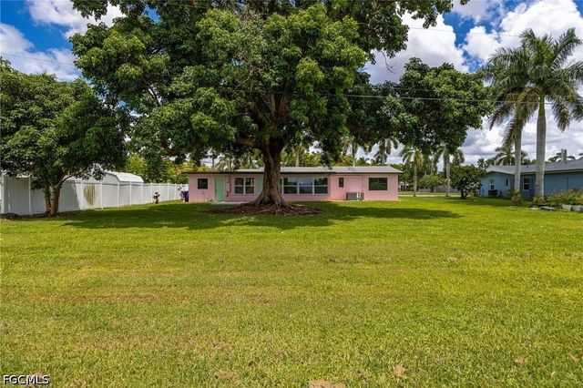 1442 Olmeda WAY, Fort Myers, FL 33901