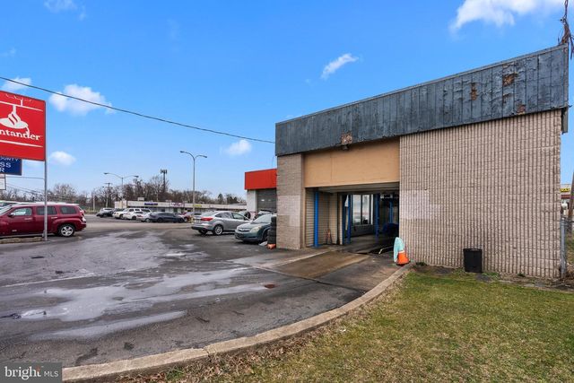 200 MACDADE BLVD, Yeadon, PA 19050