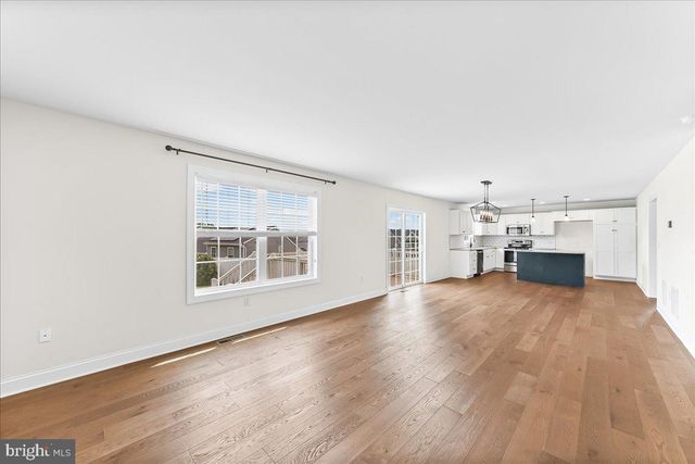 100 MAGNOLIA LN, New Providence, PA 17560