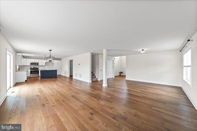 100 MAGNOLIA LN, New Providence, PA 17560