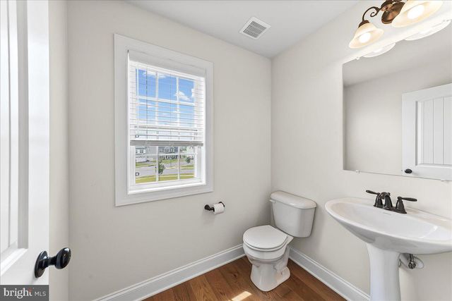 100 MAGNOLIA LN, New Providence, PA 17560