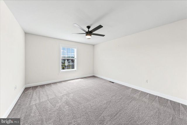 100 MAGNOLIA LN, New Providence, PA 17560