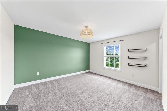 100 MAGNOLIA LN, New Providence, PA 17560