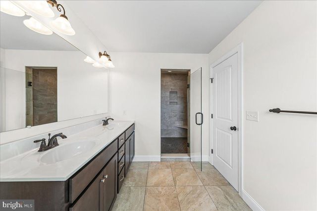 100 MAGNOLIA LN, New Providence, PA 17560