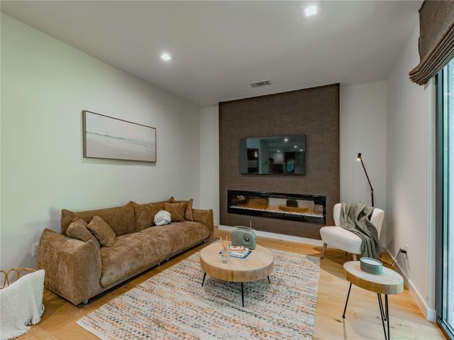 2806 Geronimo TRL, Austin, TX 78734