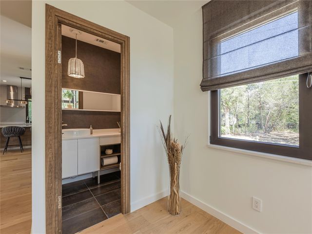 2806 Geronimo TRL, Austin, TX 78734