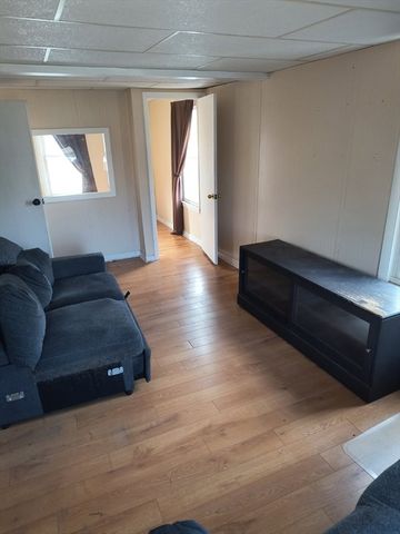 655 Morgan Rd, West Springfield, MA 01089