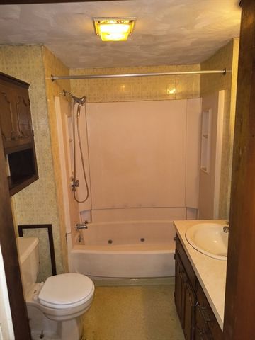 655 Morgan Rd, West Springfield, MA 01089