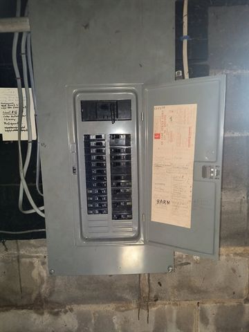 655 Morgan Rd, West Springfield, MA 01089