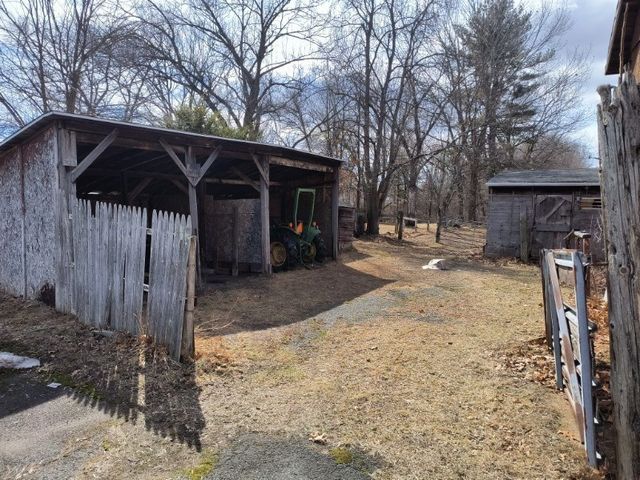 655 Morgan Rd, West Springfield, MA 01089