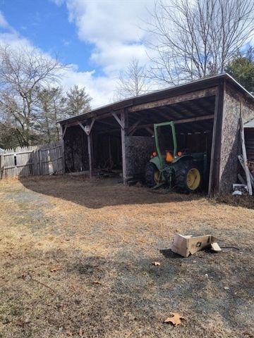 655 Morgan Rd, West Springfield, MA 01089