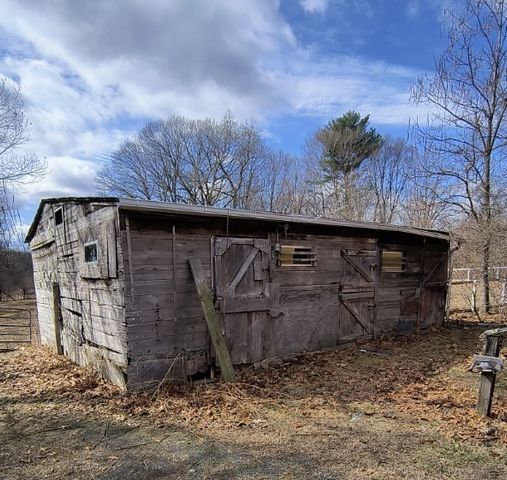 655 Morgan Rd, West Springfield, MA 01089