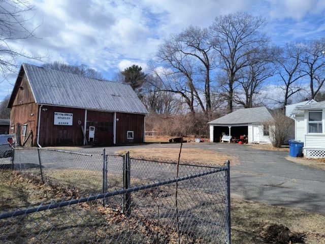 655 Morgan Rd, West Springfield, MA 01089