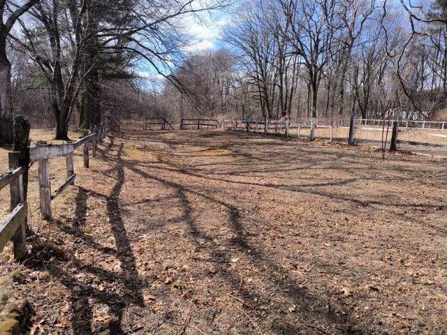 655 Morgan Rd, West Springfield, MA 01089