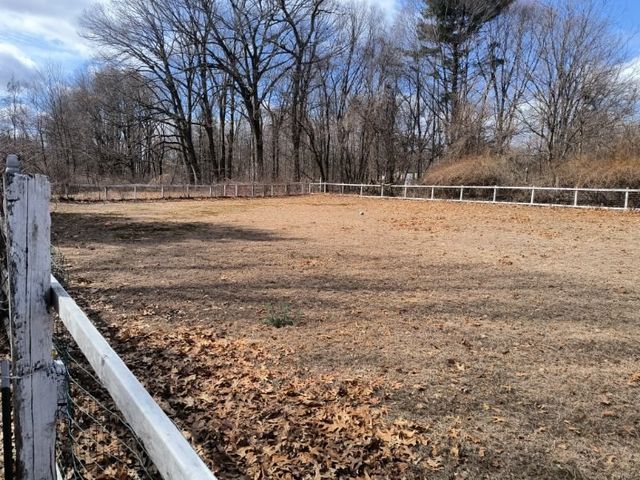 655 Morgan Rd, West Springfield, MA 01089