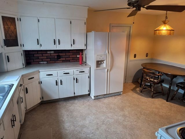 655 Morgan Rd, West Springfield, MA 01089