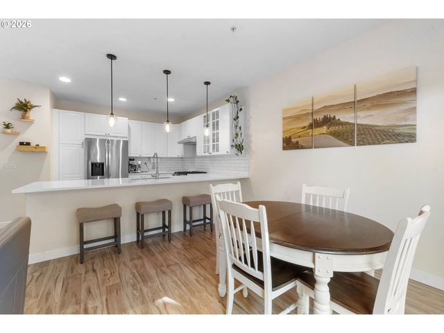 11490 Se AQUILA St, Happy Valley, OR 97086
