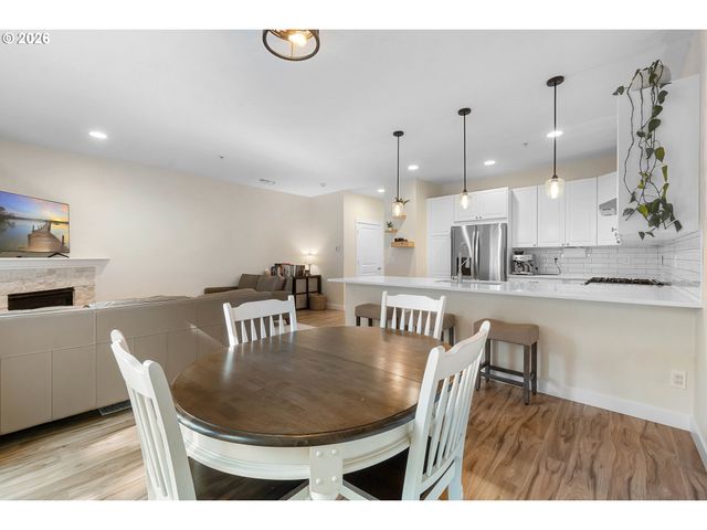 11490 Se AQUILA St, Happy Valley, OR 97086