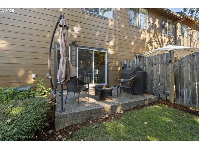 11490 Se AQUILA St, Happy Valley, OR 97086
