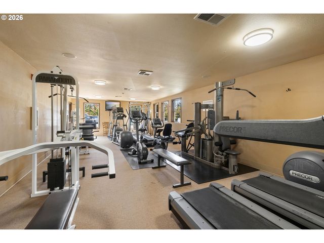 11490 Se AQUILA St, Happy Valley, OR 97086