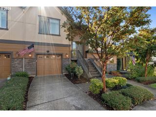 11490 Se AQUILA St, Happy Valley, OR 97086