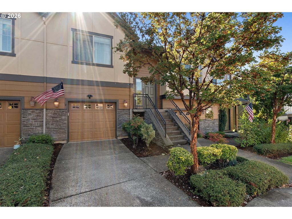 11490 Se AQUILA St, Happy Valley, OR 97086