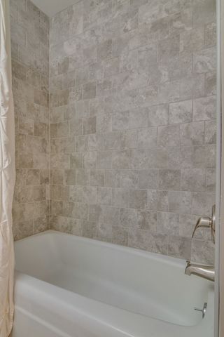 1900 Richard Jones Rd Apt R4, Nashville, TN 37215