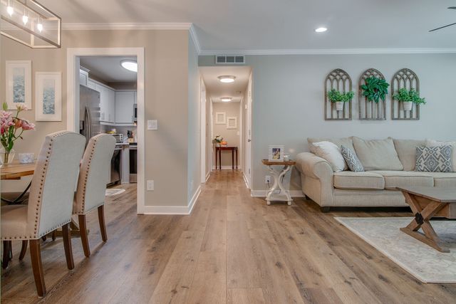 1900 Richard Jones Rd Apt R4, Nashville, TN 37215