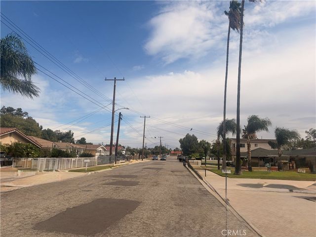 15169 Sequoia Avenue, Fontana, CA 92335