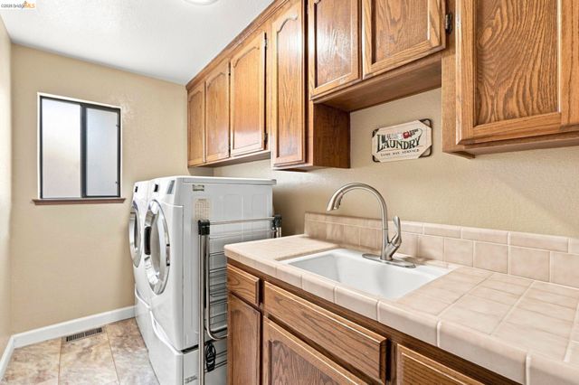 4841 Spinnaker Way, Discovery Bay, CA 94505