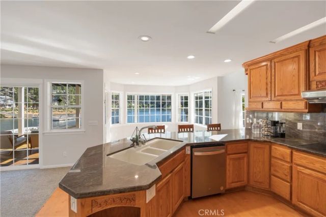 735 Tayles Point Road, Big Bear Lake, CA 92315