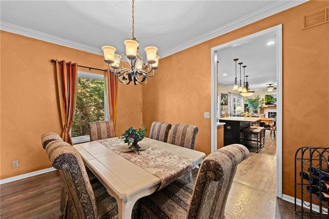6204 W 156th Street, Overland Park, KS 66223